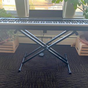 Casio Keyboard + Stand